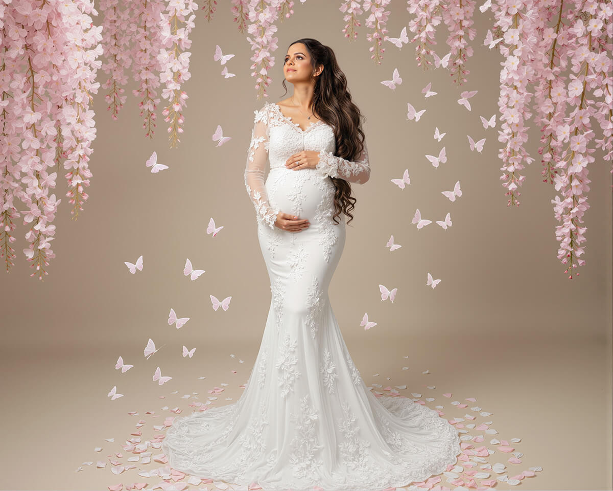 Sesión fotográfica de embarazo artística con vestido blanco de encaje, flores colgantes rosadas y mariposas en estudio de Cochabamba - 53 Fotografía.